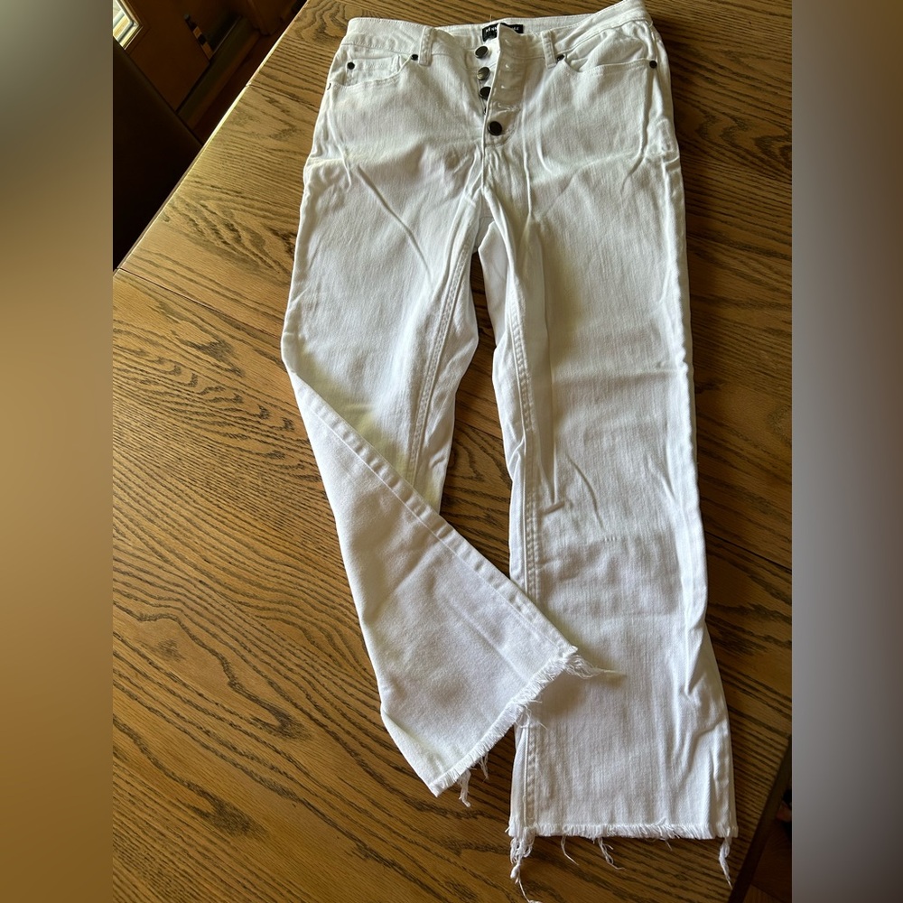 Kenneth Cole New York White Jeans Denim Button Fly Size 6